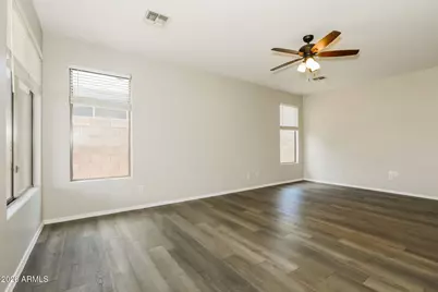 10 E Mill Reef Drive, San Tan Valley, AZ 85143 - Photo 5