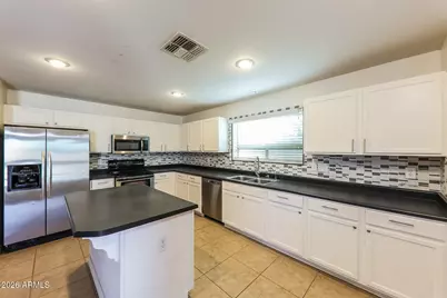 22512 N Davis Way, Maricopa, AZ 85138 - Photo 9