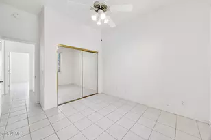 11041 W Sierra Pinta Dr, Peoria, AZ 85373 - Photo 17