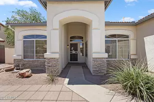 11041 W Sierra Pinta Dr, Peoria, AZ 85373 - Photo 9