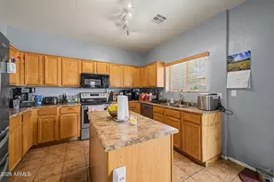 2046 S 86th Ave, Tolleson, AZ 85353 - Photo 13