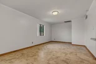 3636 W Keim Dr, Phoenix, AZ 85019 - Photo 9
