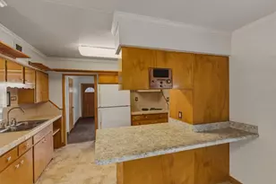 3636 W Keim Dr, Phoenix, AZ 85019 - Photo 11