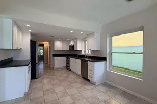 3827 E Larkspur Dr, Phoenix, AZ 85032 - Photo 7