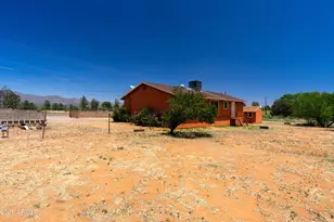 1901 W Newell St, Naco, AZ 85620 - Photo 29