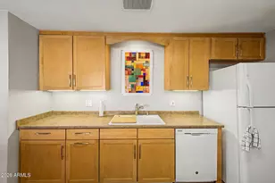 1524 E Earll Dr, Phoenix, AZ 85014 - Photo 19