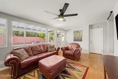 1524 E Earll Drive, Phoenix, AZ 85014 - Photo 11
