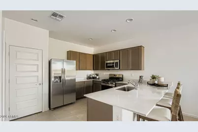 9839 W Flower Street, Phoenix, AZ 85037 - Photo 3