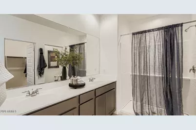 9839 W Flower Street, Phoenix, AZ 85037 - Photo 11