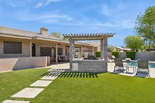 9033 W Patrick Ln, Peoria, AZ 85383 - Photo 81