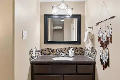 9033 W Patrick Lane, Peoria, AZ 85383 - Photo 7