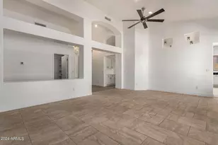 4327 E Sands Dr, Phoenix, AZ 85050 - Photo 7