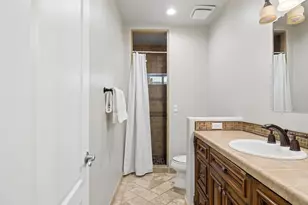 9023 W Patrick Ln, Peoria, AZ 85383 - Photo 31