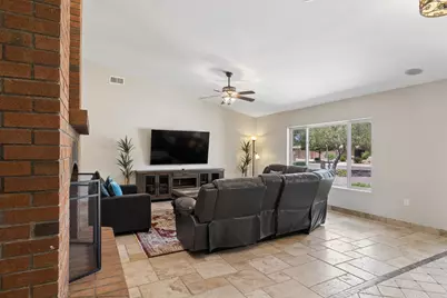 9023 W Patrick Lane, Peoria, AZ 85383 - Photo 11