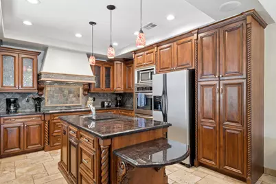 9023 W Patrick Lane, Peoria, AZ 85383 - Photo 17