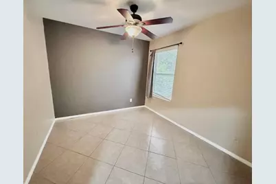 7568 W Kerry Lane, Glendale, AZ 85308 - Photo 11