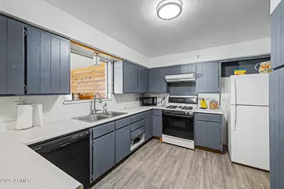 10202 E Jones Avenue, Mesa, AZ 85208 - Photo 3