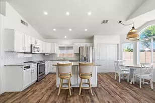 4414 E Villa Rita Dr, Phoenix, AZ 85032 - Photo 13