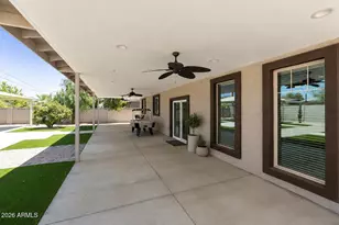 1826 W Oraibi Dr, Phoenix, AZ 85027 - Photo 21