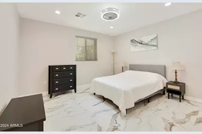 1826 W Oraibi Drive, Phoenix, AZ 85027 - Photo 15