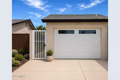1826 W Oraibi Drive, Phoenix, AZ 85027 - Photo 23