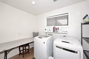 8176 E Del Barquero Dr, Scottsdale, AZ 85258 - Photo 25