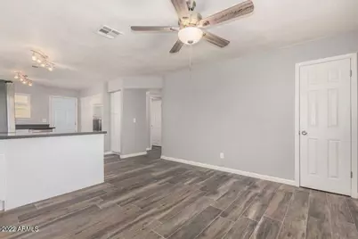 3 N Naco Way #Apt 2, Chandler, AZ 85225 - Photo 5