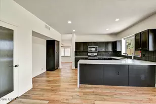 3845 E Windsong Dr, Phoenix, AZ 85048 - Photo 13