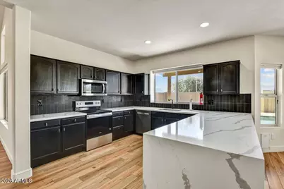 3845 E Windsong Drive, Phoenix, AZ 85048 - Photo 9