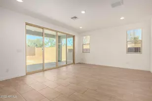 132 E Teakwood Dr, Chandler, AZ 85249 - Photo 7