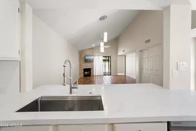 15020 N 40th Street N #18, Phoenix, AZ 85032 - Photo 9