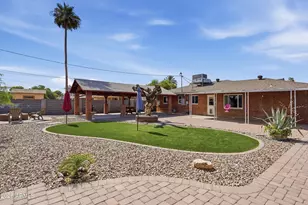 2345 E Heatherbrae Dr, Phoenix, AZ 85016 - Photo 11