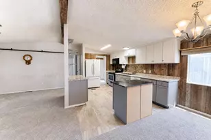 10951 N 91st Ave, Peoria, AZ 85345 - Photo 11