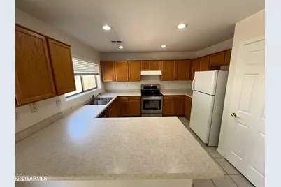 15054 W Polk Street, Goodyear, AZ 85338 - Photo 11
