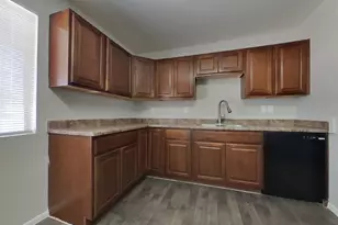 1626 W Pepper Pl, Mesa, AZ 85201 - Photo 5