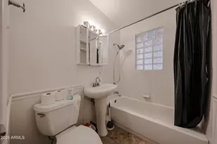 10226 N 15th Ave, Phoenix, AZ 85021 - Photo 13