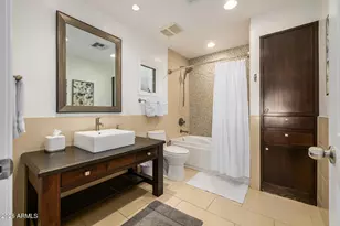5402 E Laurel Ln, Scottsdale, AZ 85254 - Photo 17