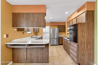 10413 W Roundelay Circle, Sun City, AZ 85351 - Photo 7