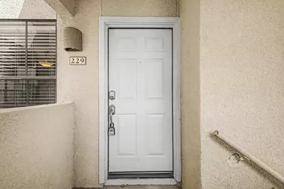 6885 E Cochise Road #Apt 229, Paradise Valley, AZ 85253 - Photo 3