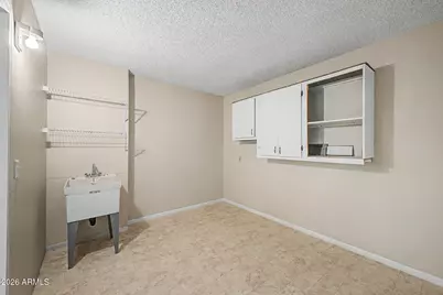 10129 W Pine Springs Drive, Sun City, AZ 85373 - Photo 17