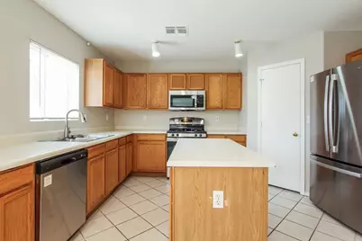 6249 W Encinas Lane, Phoenix, AZ 85043 - Photo 13