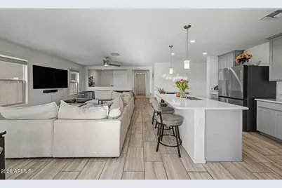 5830 S 23rd Drive, Phoenix, AZ 85041 - Photo 11