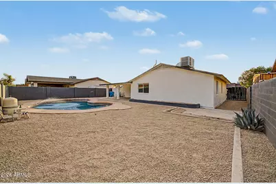 7809 W Monterey Way, Phoenix, AZ 85033 - Photo 33
