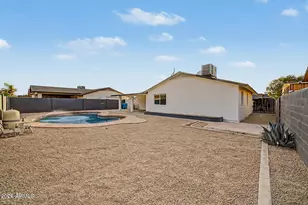 7809 W Monterey Way, Phoenix, AZ 85033 - Photo 33