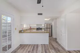 1029 E Bendix Dr, Tempe, AZ 85283 - Photo 9