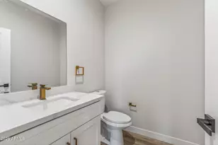 2601 E Clarendon Ave, Phoenix, AZ 85016 - Photo 25