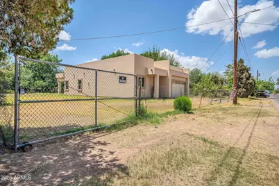 909 W Tamarisk Street, Phoenix, AZ 85041 - Photo 39