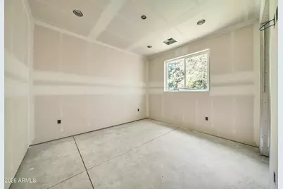 909 W Tamarisk Street, Phoenix, AZ 85041 - Photo 25