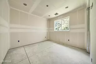 909 W Tamarisk St, Phoenix, AZ 85041 - Photo 25