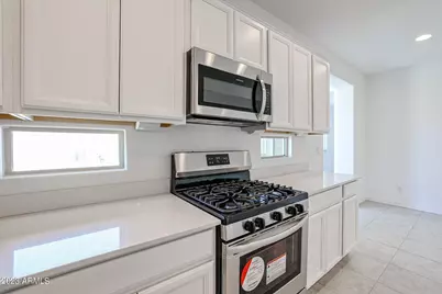 16554 W Questa Drive, Surprise, AZ 85387 - Photo 9